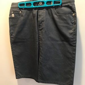 Women’s Guess Skirt